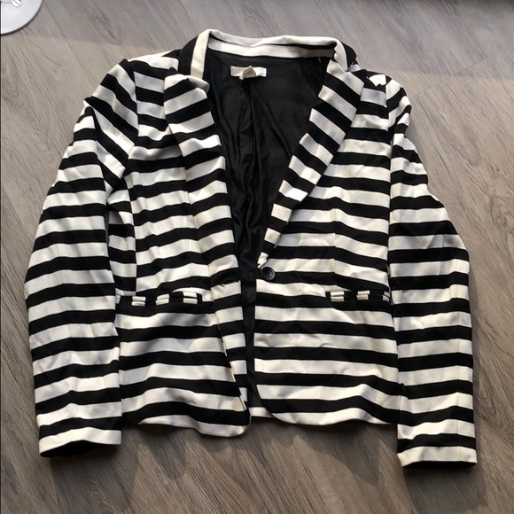 BCNU Jackets & Blazers - NWOT Black and white striped blazer jacket